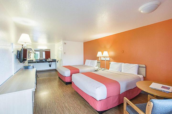 Motel 6 Gold Beach OR
