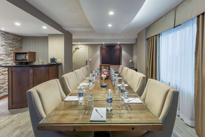 Room 49 of 90