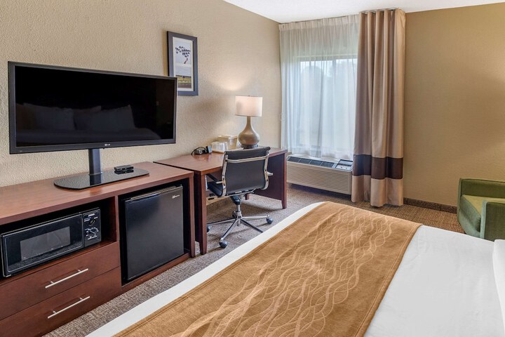Room 19 of 34