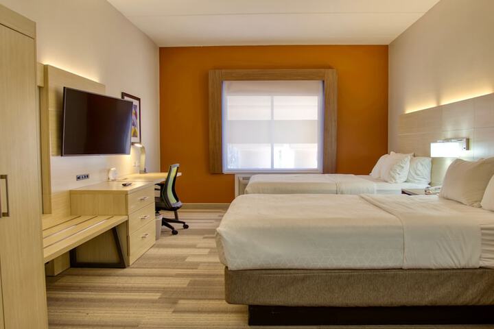 Room 11 of 42