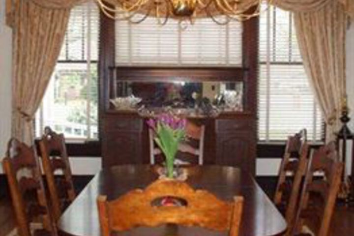 Simply Divine Bed and Breakfast