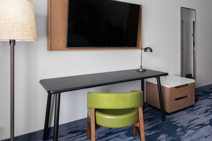 Room 14 of 29