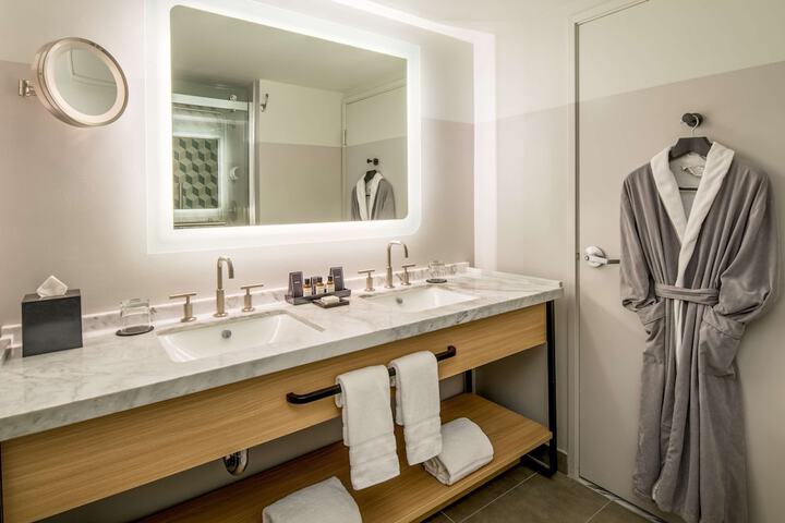 The Duniway Portland a Hilton Hotel