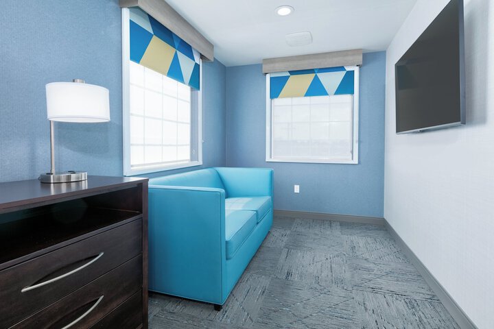 Room 35 of 72