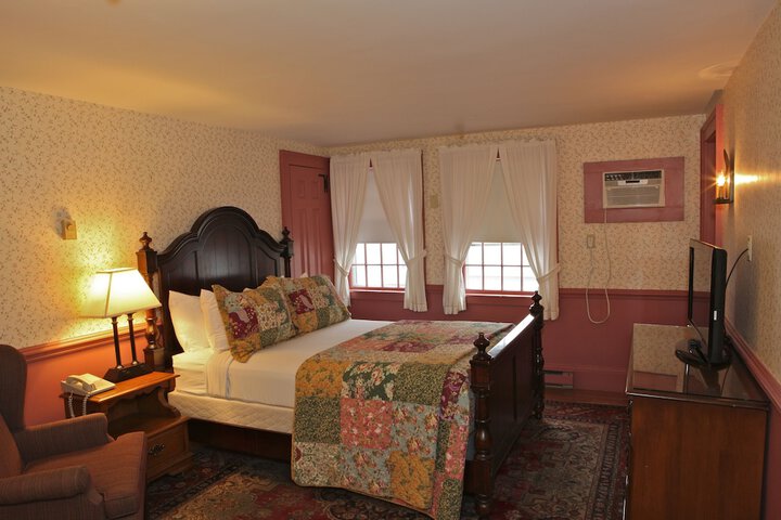Room 13 of 30