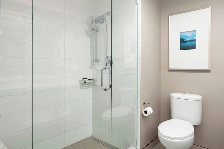 Sheraton Vancouver Guildford Hotel
