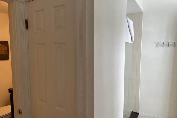 Room 50 of 259