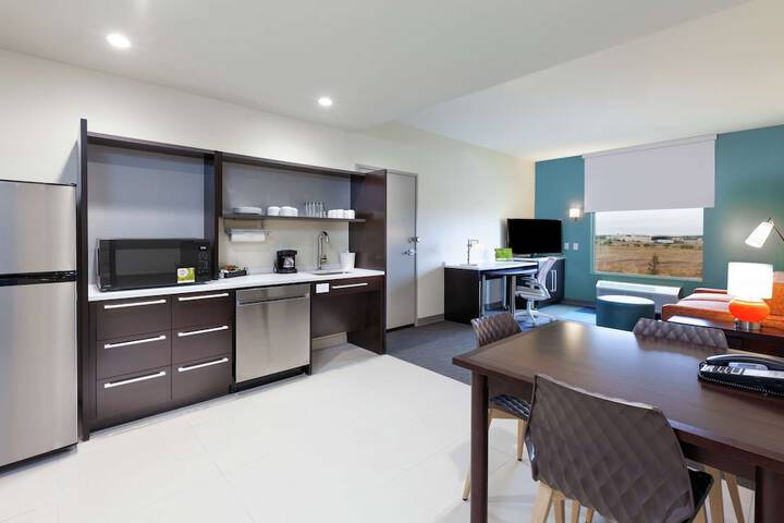 Room 15 of 27