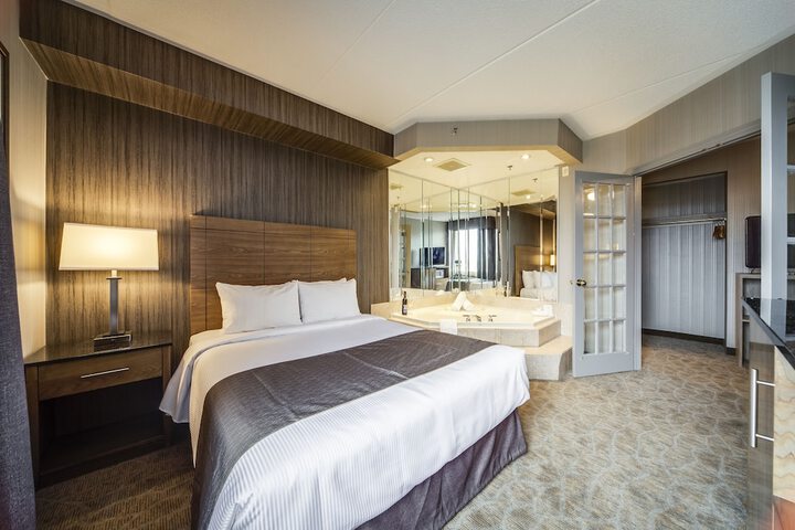 Room 42 of 61