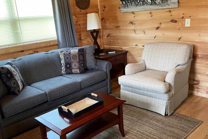 Moore Road Cabin 1 Pet Friendly