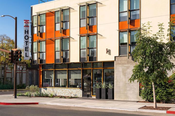 Aiden by Best Western Berkeley