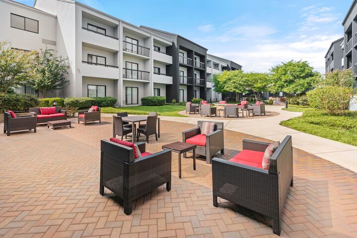 Terrace/Patio 70 of 72