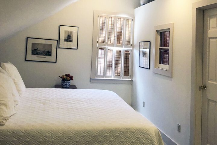 Room 18 of 38