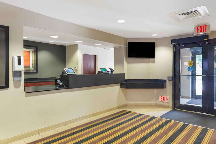 Hotel Interior 9 of 31