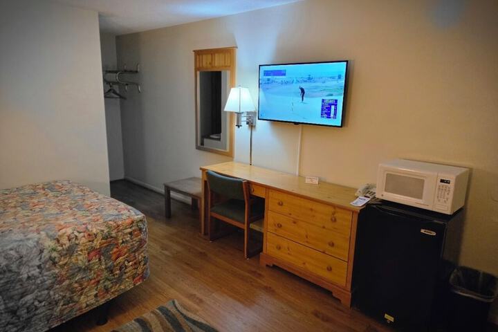 Travelers Lodge Motel Marshall