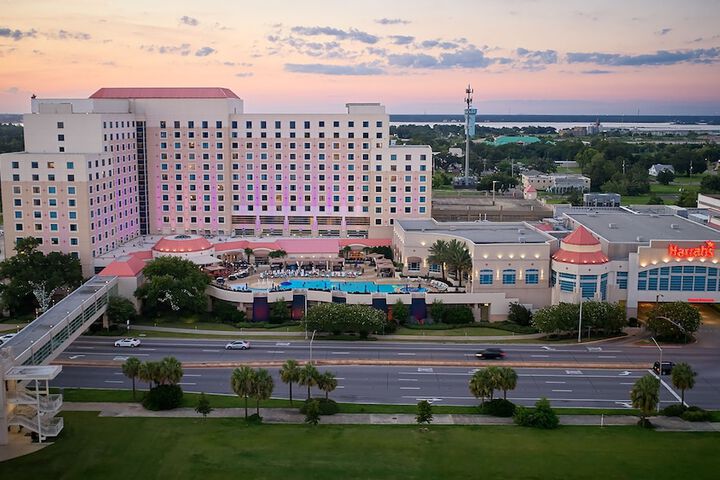 Harrahs Gulf Coast Hotel & Casino - a Caesars Rewards Destination