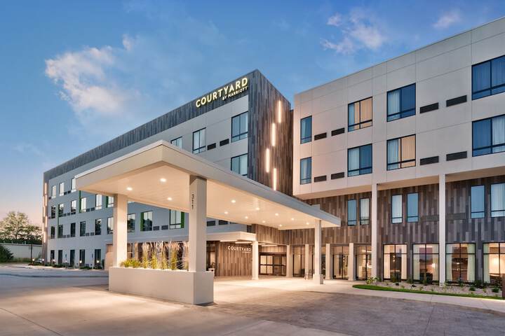 Hotel 2 of 20