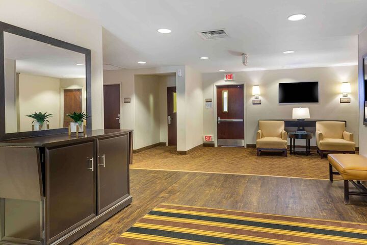 Hotel Interior 8 of 26