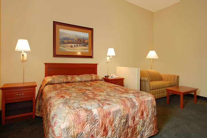 Room 9 of 14