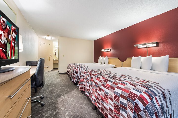 Room 19 of 35