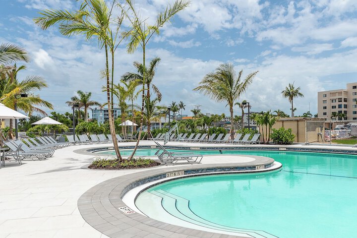 Pointe Estero Beach Resort