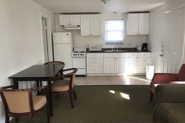 Room 28 of 71