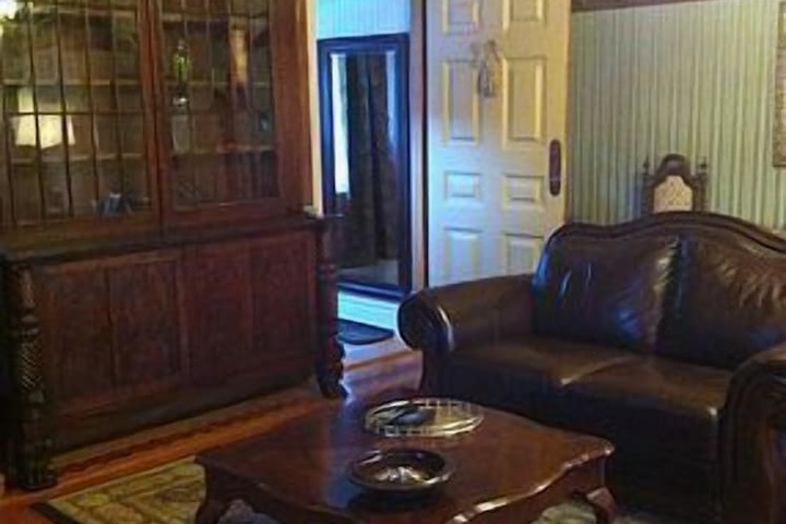 The Noble Suites