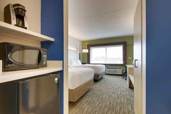 Room 20 of 32