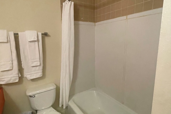 Room 26 of 29