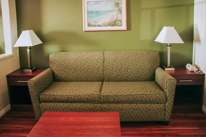 Room 19 of 48