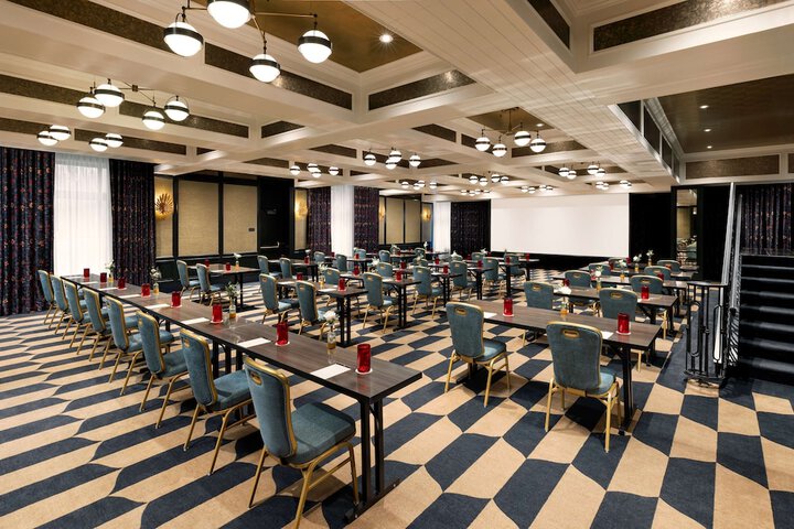 The Candler Hotel Atlanta Curio Collection by Hilton