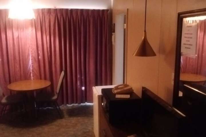 Room 62 of 64