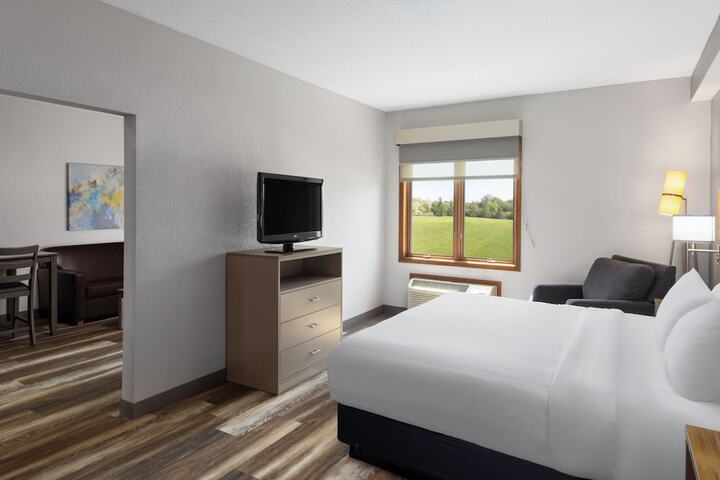 Links Bos Landen Hotel & Spa of Pella Trademark by Wyndham