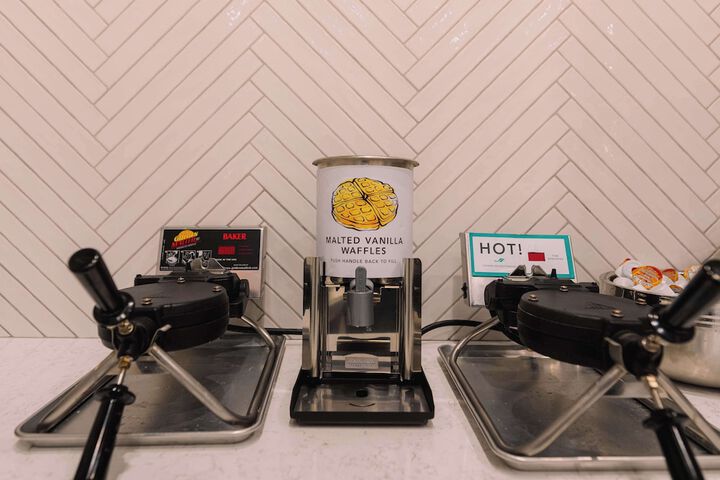 Breakfast/Coffee Service 43 of 62