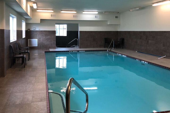 Pool 10 of 57