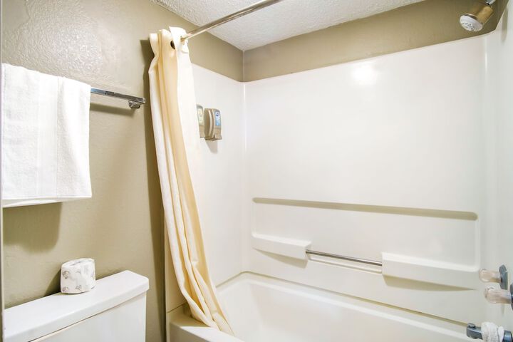Room 42 of 57