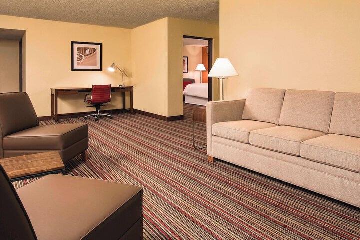 Room 18 of 33