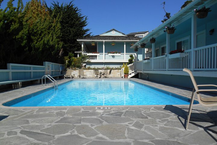 Carmel Bay View Inn