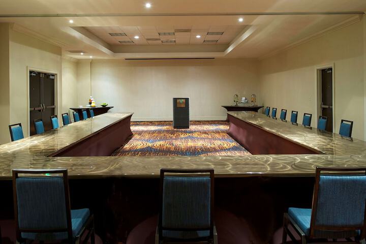 Embassy Suites by Hilton Walnut Creek