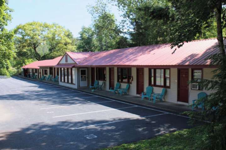 Luzerne Court Motel