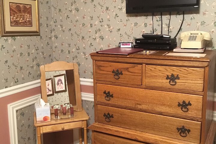 Room 95 of 223