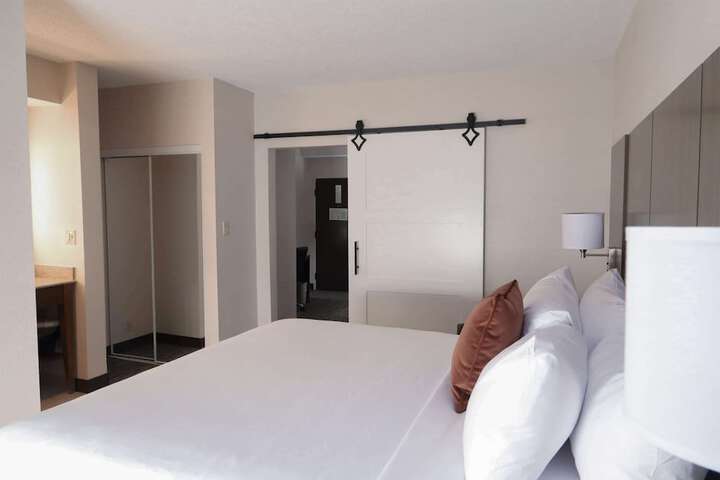 Room 17 of 64