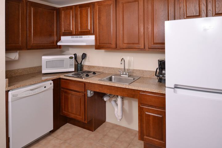 Staybridge Suites Indianapolis-Airport by IHG