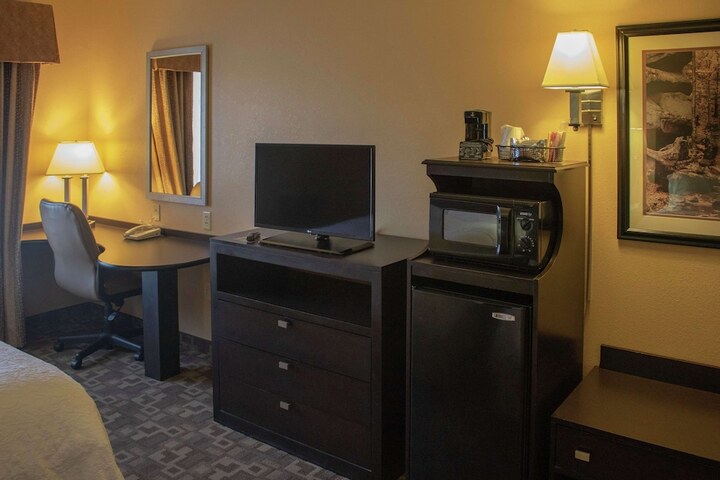 Room 57 of 75