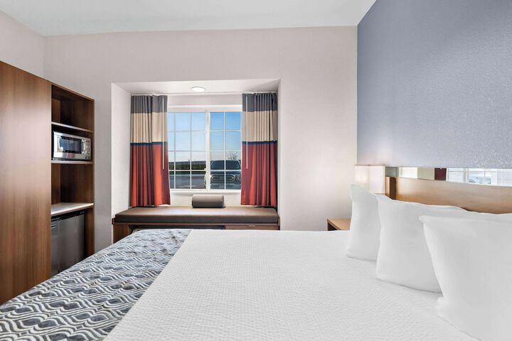 Microtel Inn & Suites by Wyndham Sweetwater