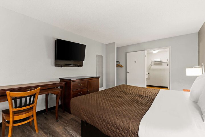 Rodeway Inn Brooklawn