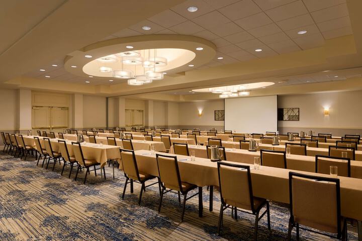 Embassy Suites by Hilton Boston Waltham