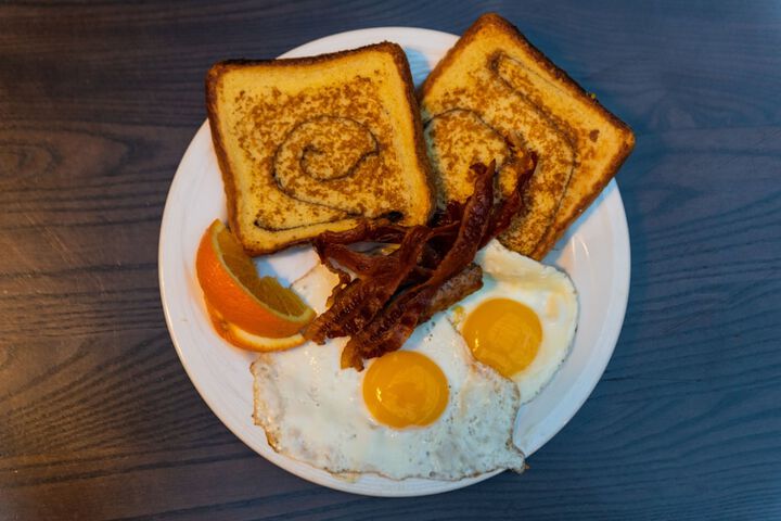 Breakfast/Coffee Service 66 of 76