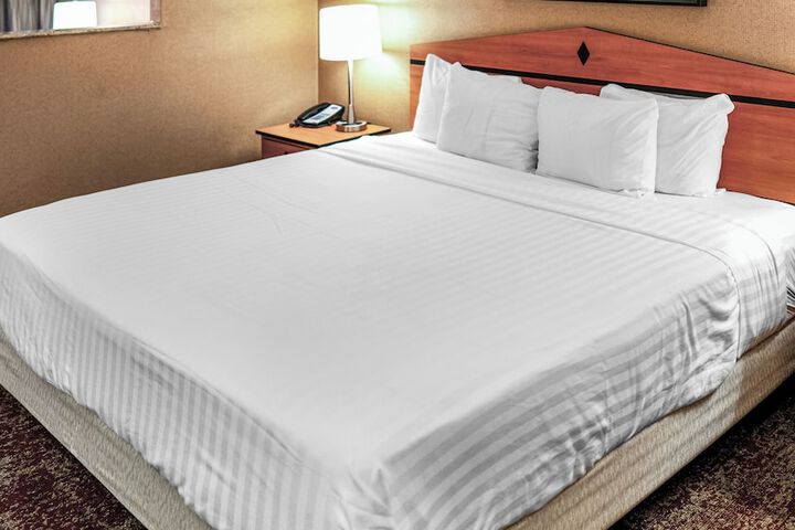 Crystal Inn Hotel & Suites Midvalley
