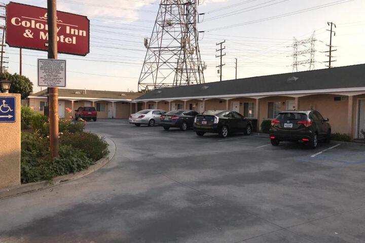 Colony Inn Motel